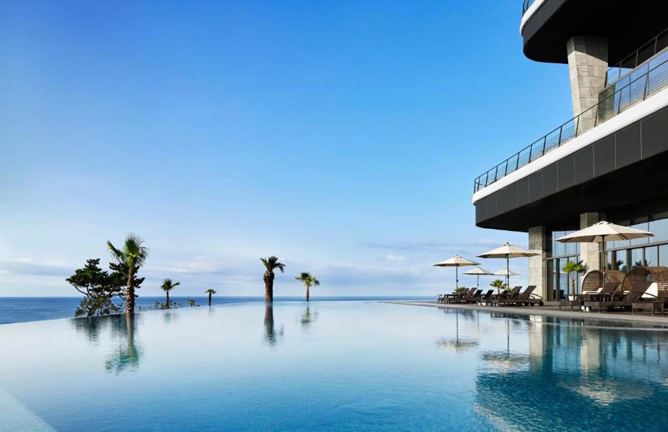 Genießen Sie Ihre Freizeit und entspannen Sie in einem Resorthotel auf der Insel Jeju