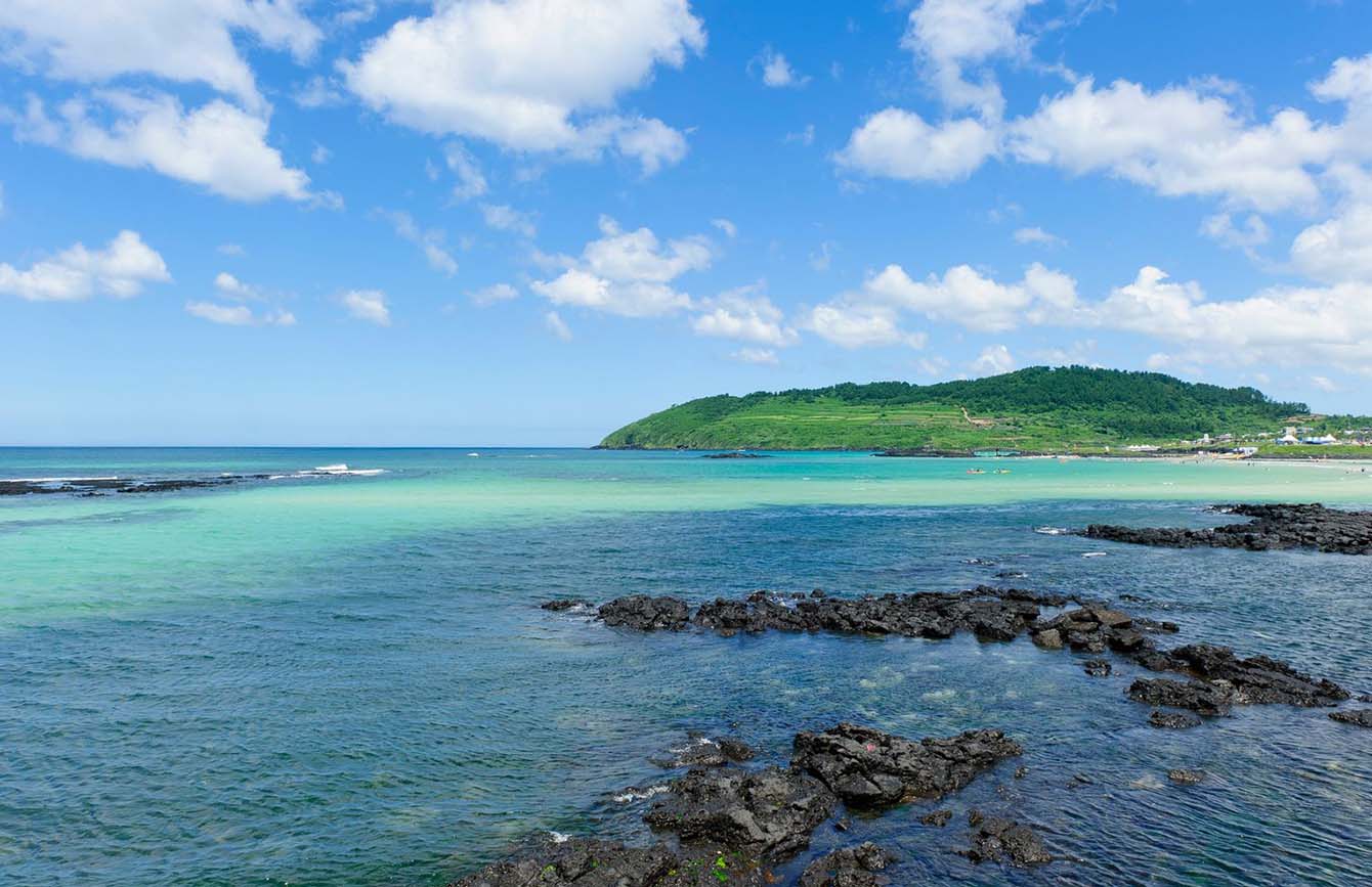 Surfabenteuer auf Jeju Island: Erleben Sie aufregende Wassersportarten an den Stränden